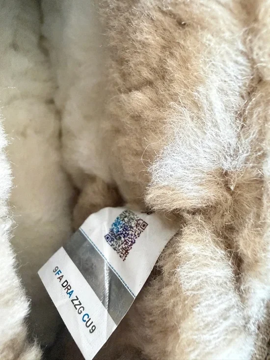 UGG Classic Ultra Mini New Heights
Platform Boot - Picture 7 of 11